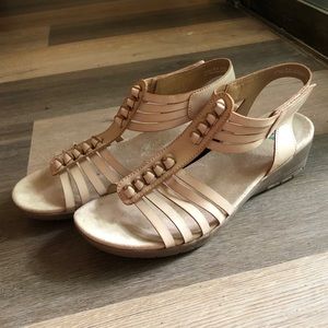 Women’s Sandals